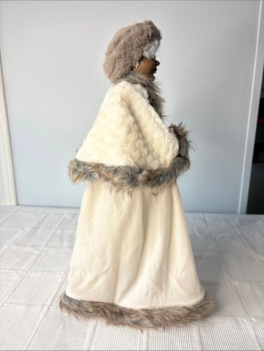Pier 1 Imports African American Mrs. Claus Holiday Doll 17”